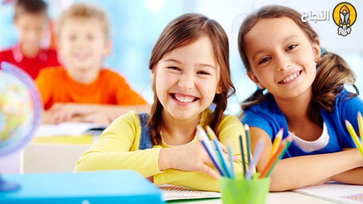 طلاب يتعلمون